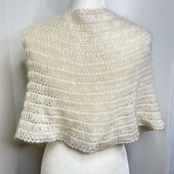 Central Park West Loose Knit Shoulder Wrap Shawl Shrug Mohair Blend Cream Ivory - Picture 5 of 10